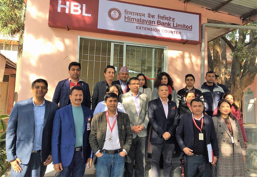 शहिद गंगालाल हृदय रोग केन्द्रमा हिमालयन बैंकको विस्तारित काउन्टर