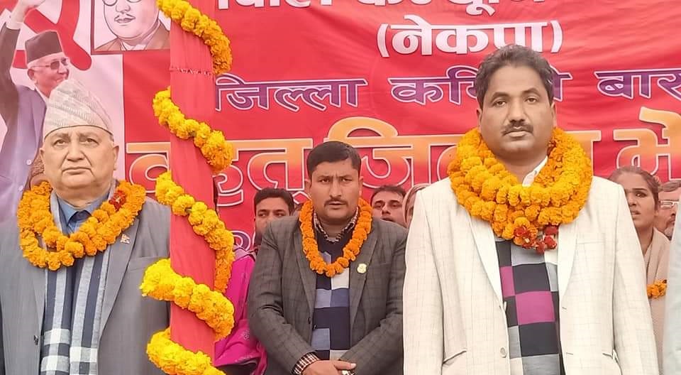 केपी ओलीलाई प्रधानमन्त्री तथा पार्टी अध्यक्षबाट कसैले हटाउन सक्दैन : उपप्रधानमन्त्री पोखरेल
