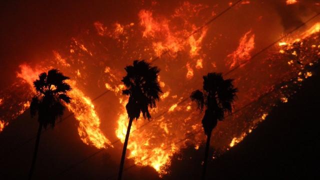 Fast moving brush fire explodes to more than 10,000 acres in southern California