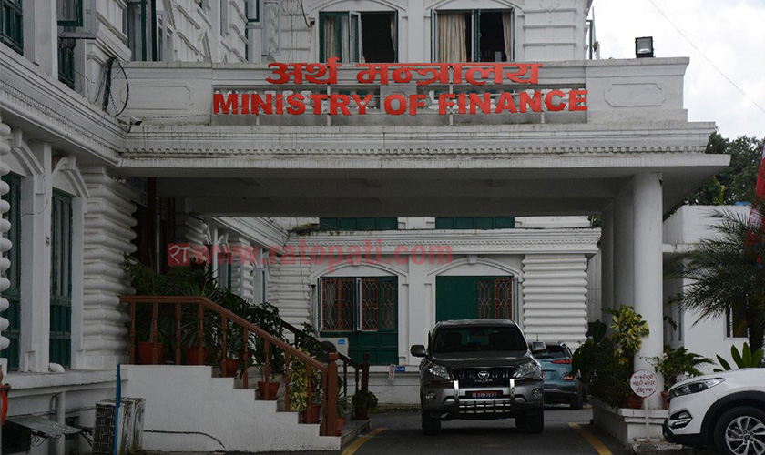 Finance Ministry agrees to reduce tenure of SP of APF to three years