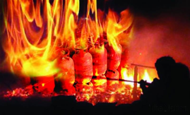 Four injured in gas cylinder blast in Sarlahi