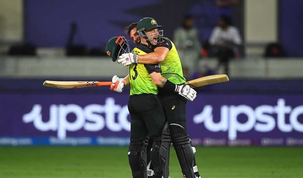 Wade and Stoinis stun Pakistan as Australia reach final