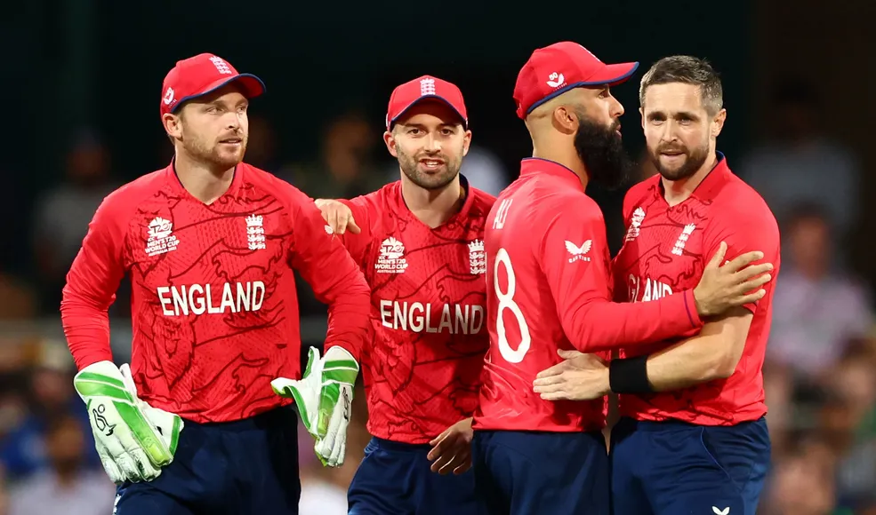 England win to set up fascinating qualification tussle