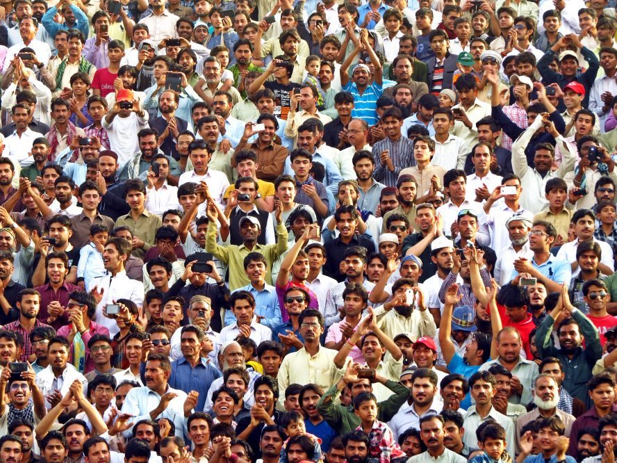   इतिहासमा आज – २० वर्षअघि भारतको जनसंख्या १ अर्ब पुगेको घोषणा