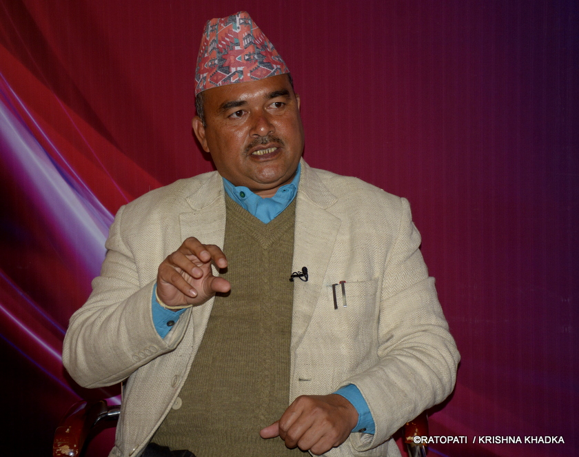   तुलसीपुर उपमहानगरपालीकाका प्रमुख घनश्याम पाण्डेसँग रोहित दाहालको वारपार