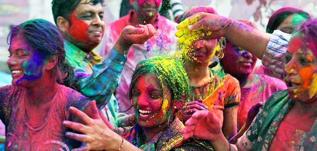 Mithila Region Buzzes with Holi Songs Amidst Election Campaigning