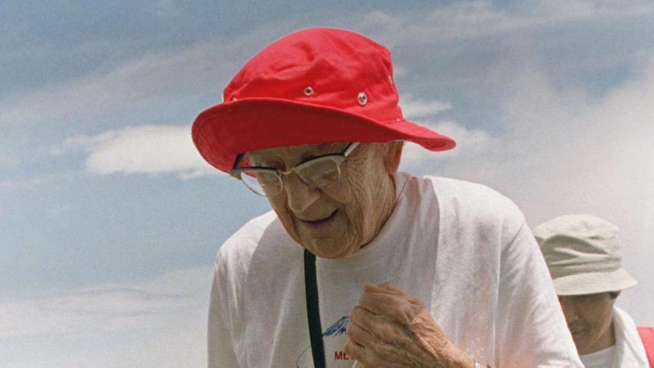 ९१ वर्षमा हिमाल चढ्नेको यात्रा : उठ्नुु र हिँड्नुु नै जिन्दगी हो