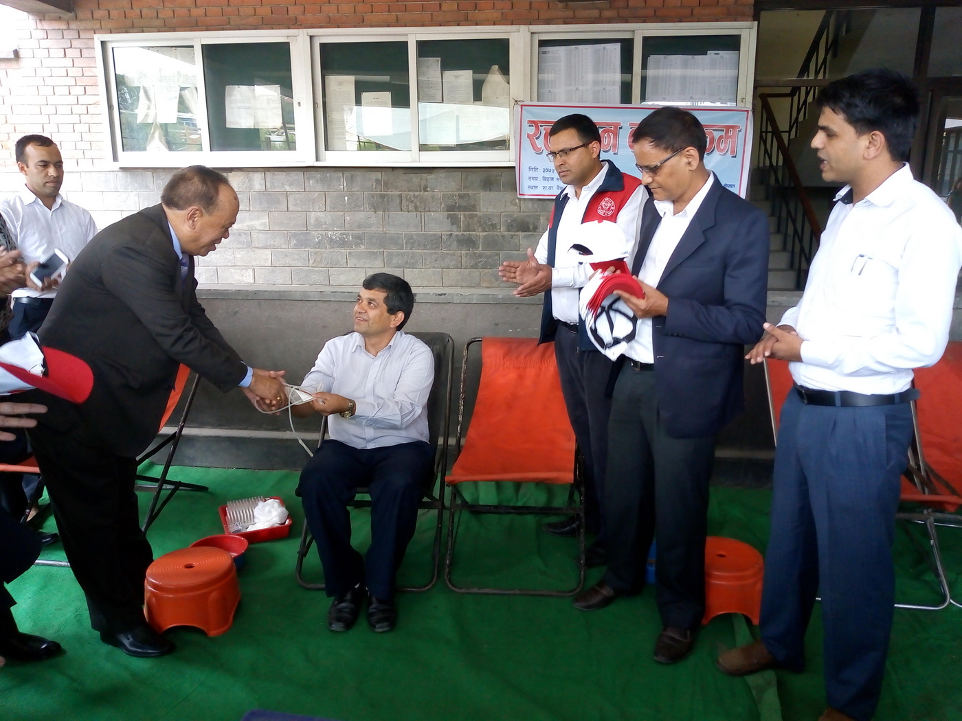 राष्ट्रिय वाणिज्य बैंक कर्मचारी संघ नेपालद्धारा रक्तदान कार्यक्रम आयोजना