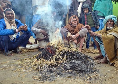 Cold wave affects normal life in Kailali