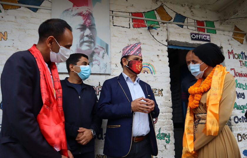 काठमाडौं म्यारियट होटेलद्वारा चक्र स्मृति पाठशालाका विद्यार्थीहरुलाई राहत प्रदान