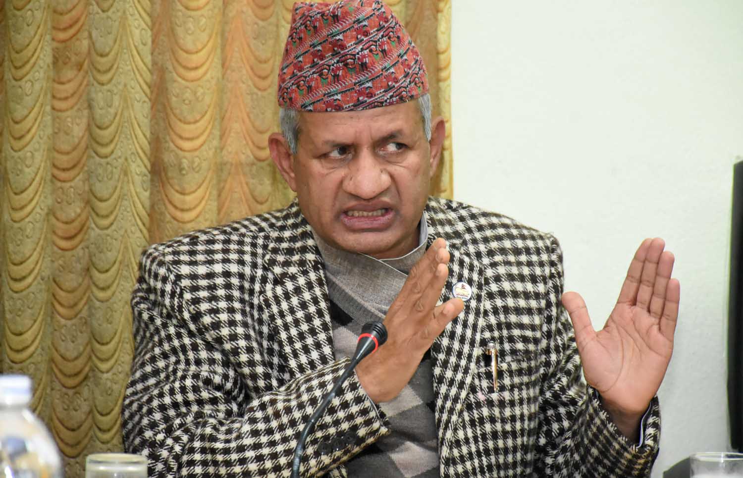 Minister Gyawali bats for protection of welfare of Nepali workers