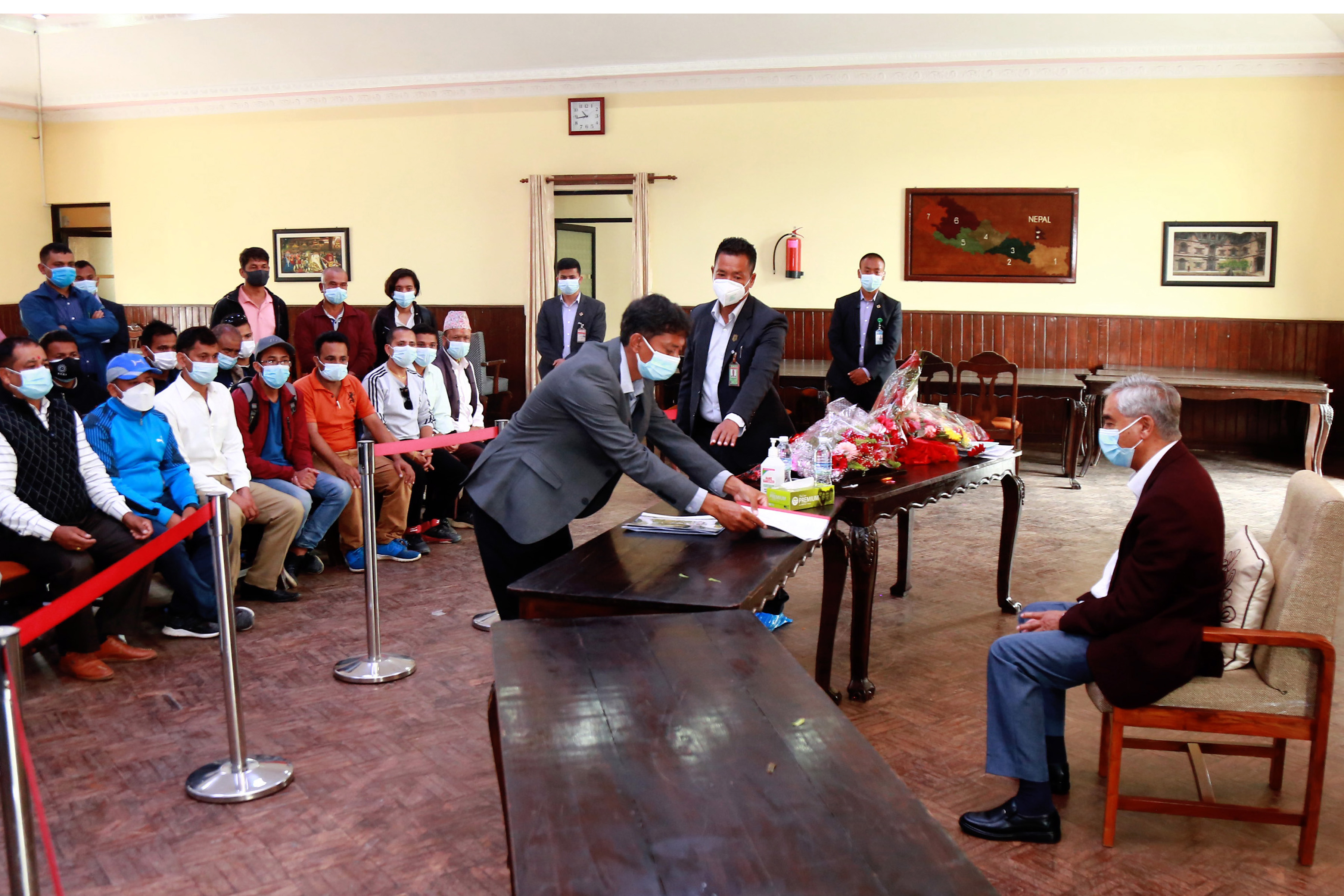 Melamchi flood survivors meet PM Deuba, requesting for relief