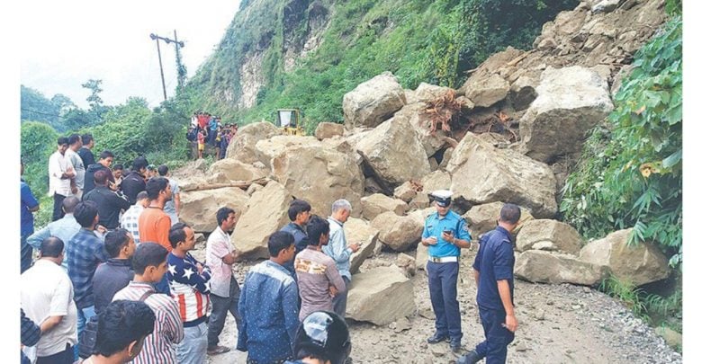 Butwal-Palpa road obstructed