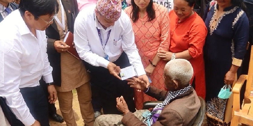 भोजपुरका एक वृद्धले पाए ९३ वर्षको उमेरमा नागरिकता