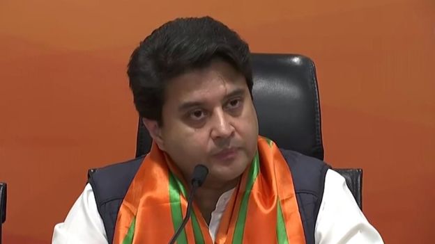   मध्यप्रदेशमा कांग्रेस आई सरकारलाई संकटमा पारेका सिंधिया बीजेपीमा प्रवेश
