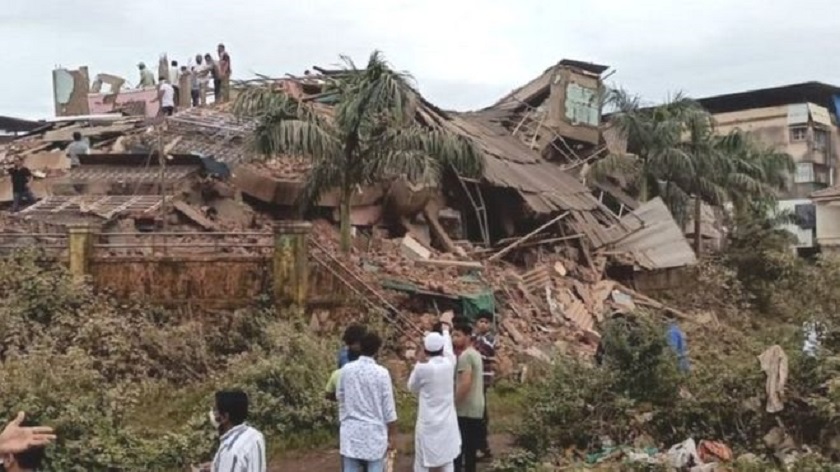भारतको महाड शहरमा ५ तले भवन ढल्यो, दर्जनौ हताहत भएको आशंका