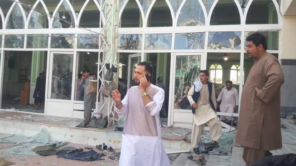अपडेट : अफगानिस्तानको मस्जिदमा विस्फोट, कम्तीमा ३० जनाको मृत्यु