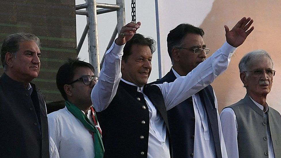 Pakistan: Court to decide embattled PM Imran Khan's fate