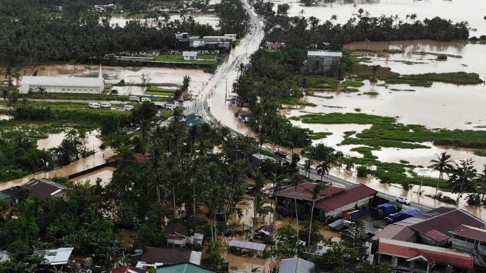 Tropical Storm Megi: 25 killed in Philippines tropical storm