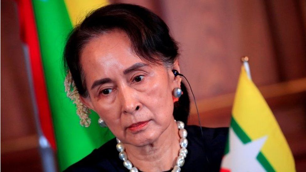 Aung San Suu Kyi: Myanmar sentences ex-leader to jail for corruption