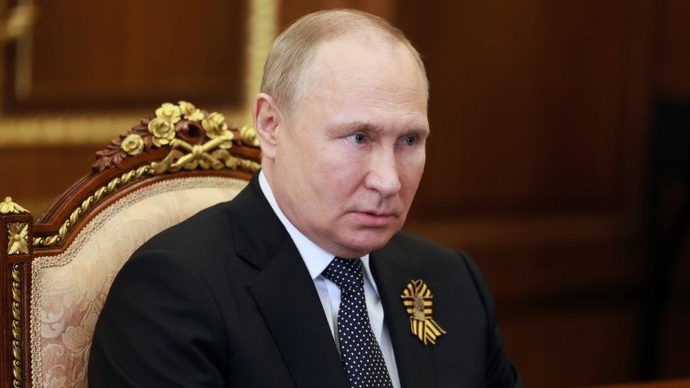 Ukraine war: Putin preparing for long haul, US intelligence says