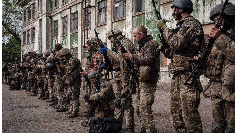 Ukraine war: What might tip the balance?