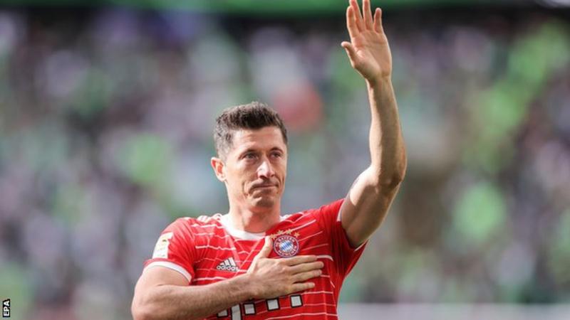 Robert Lewandowski: Poland striker completes move from Bayern Munich to Barcelona