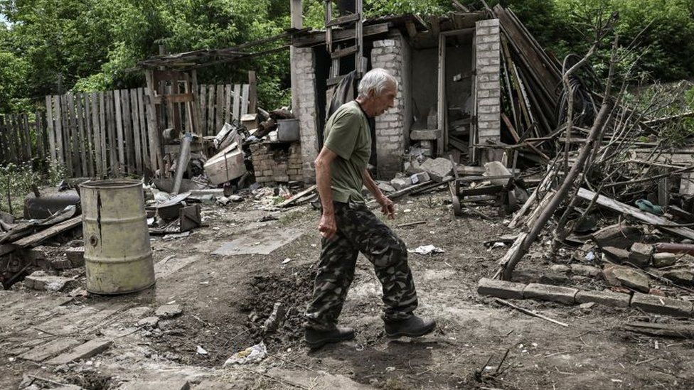 Ukraine war: Every bridge leading to key city Severodonetsk destroyed