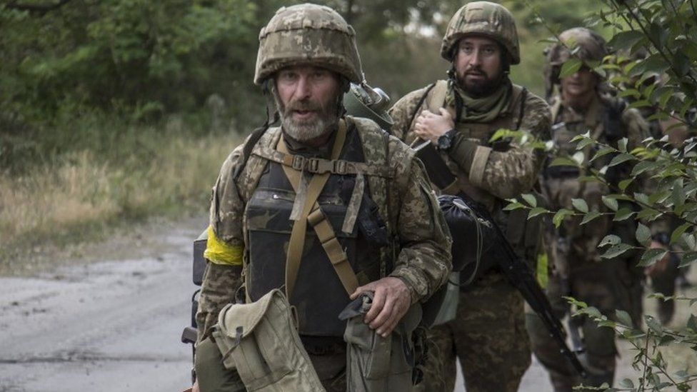 Severodonetsk: Ukrainian forces told to retreat from key eastern city
