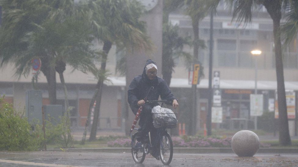 Japan storm: Millions told to evacuate as Typhoon Nanmadol makes landfall
