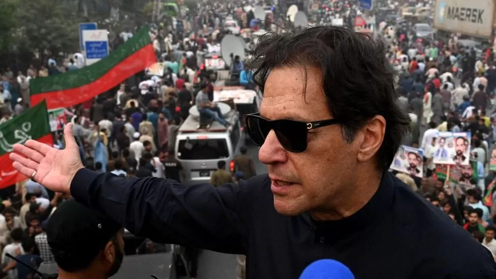 Imran Khan: Shock and condemnation over attack on Pakistan ex-PM