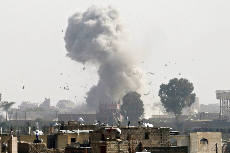 यमन शहर वरिपरि लडाइँ हुँदा दर्जनौंको मृत्यु