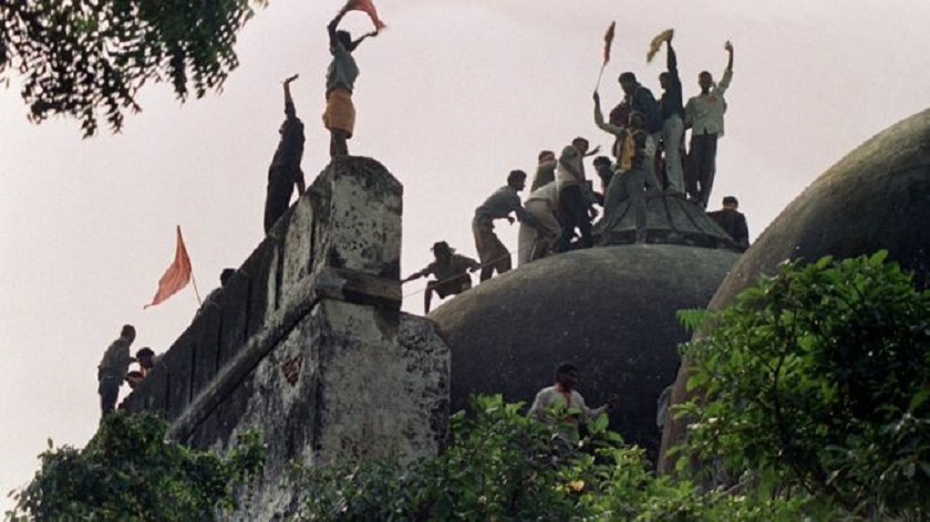 बाबरी मस्जिद भत्काइएको आजको दिन जसले बदलिएको थियो भारतको राजनीति