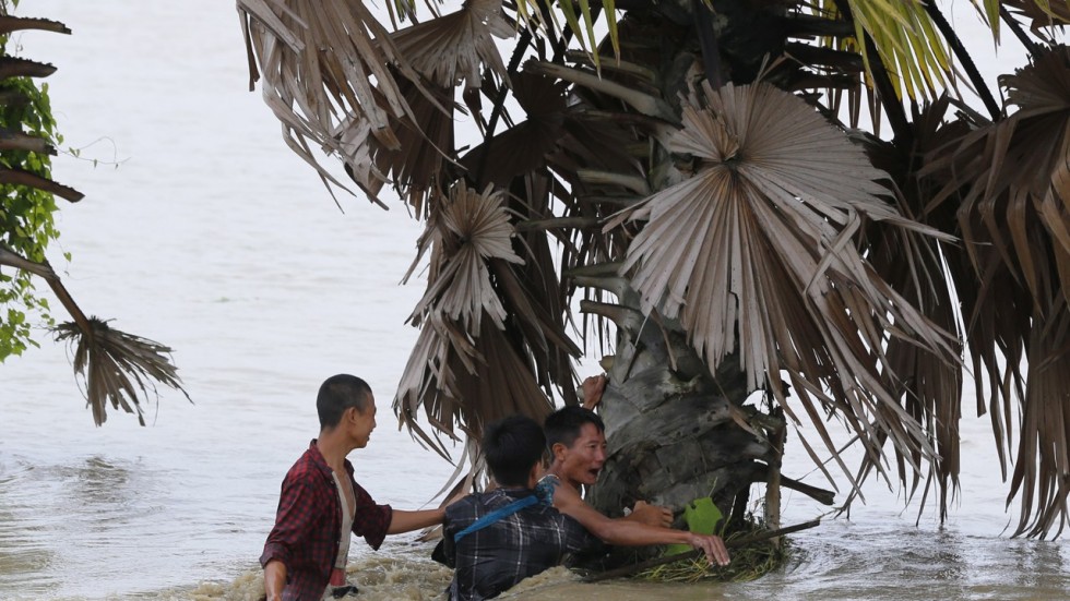 Myanmar dam overflow floods 100 villages