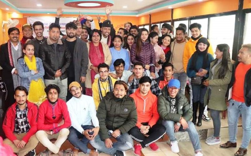 ‘प्रत्यक्ष दोहोरी कलाकार संघ’ को नेतृत्वमा रविन