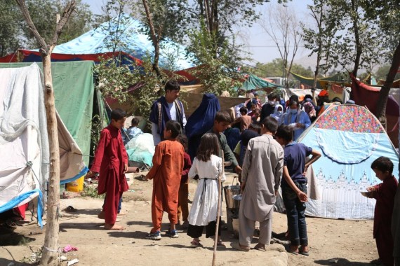 Tens of thousands of people flee violence in Afghanistan: UN