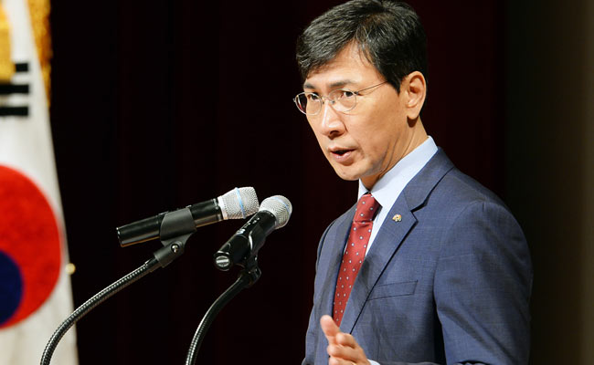 S. Korean presidential hopeful quits after rape accusation