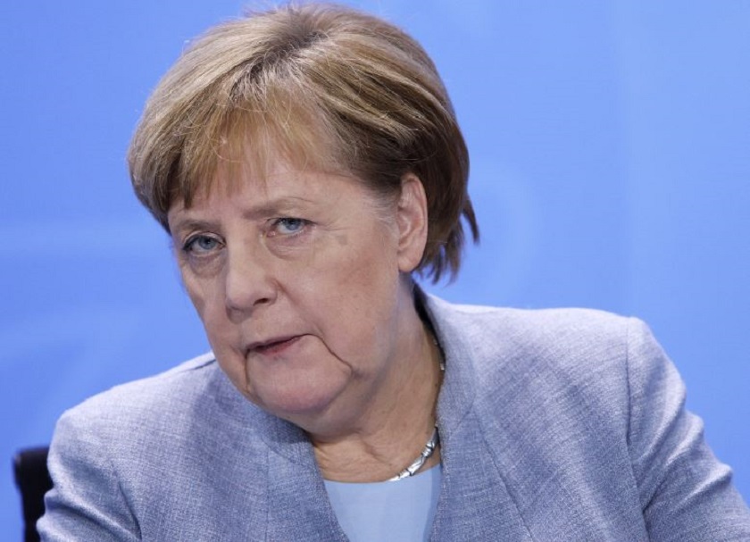जर्मनीमा एक युगको अन्त्य : एन्जेला मर्केलले पार्टी नेतृत्व त्याग्ने घोषणा गर्दै
