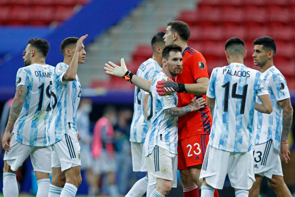 पाराग्वेबिरुद्ध अर्जेन्टिनाको संघर्षपूर्ण जीत