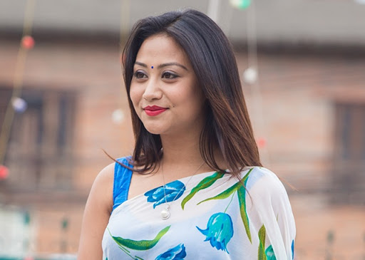गायिका बनिन् अभिनेत्री अशिश्मा