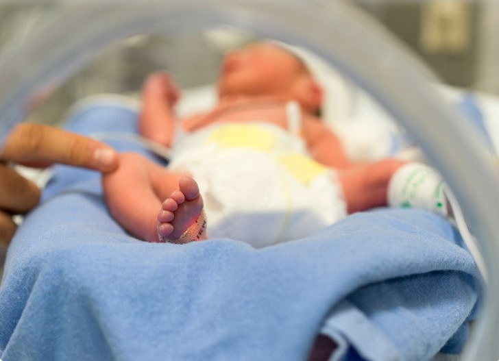 कोरोनाभाइरसको संक्रमणले अमेरिकामा डेढ महिने शिशुको मृत्यु, गत हप्ता ९ महिनाको बच्चाको ज्यान गयो