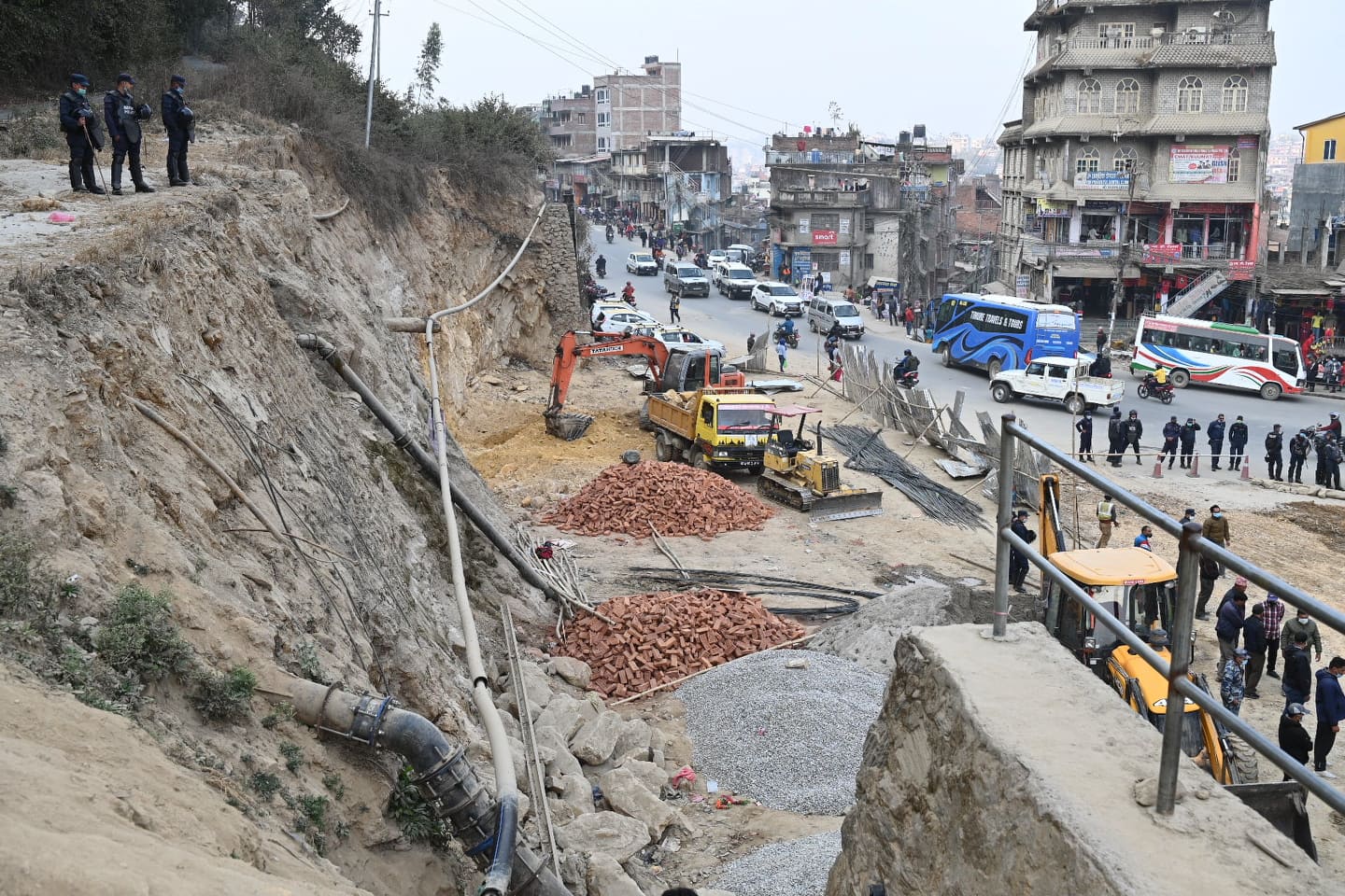 बालाजु बाइपासमा हटाइएका ३९ घरपरिवारलाई पुनःस्थापना गराउन माग