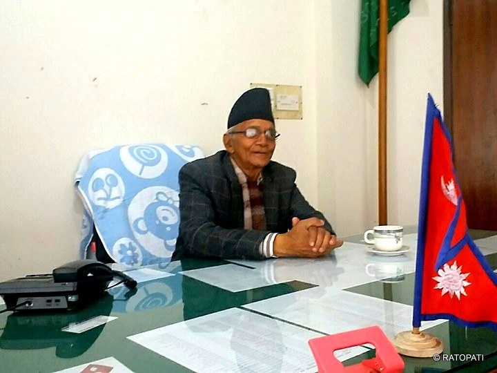   यस्ता छन् ५ नम्बरका ७९ वर्षीय ‘सभामुख’