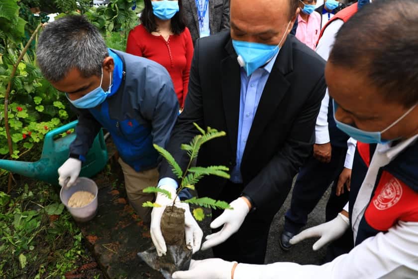 राष्ट्रिय वाणिज्य बैंक कर्मचारी संघद्वारा वार्षिकोत्सवको अवसर पारी बृक्षारोपण