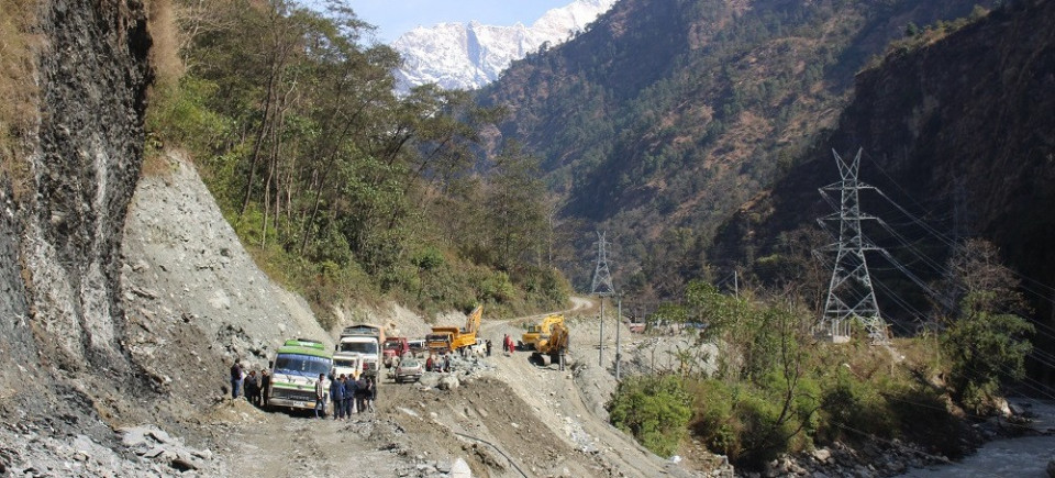 Traffic resumes on Beni-Baglung road