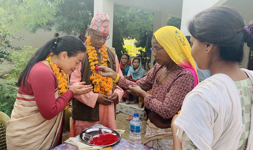 घरदैलोमा पूर्व मन्त्री मगर, सीमा र भन्सारको समस्या समाधान गर्ने प्रतिवद्धता