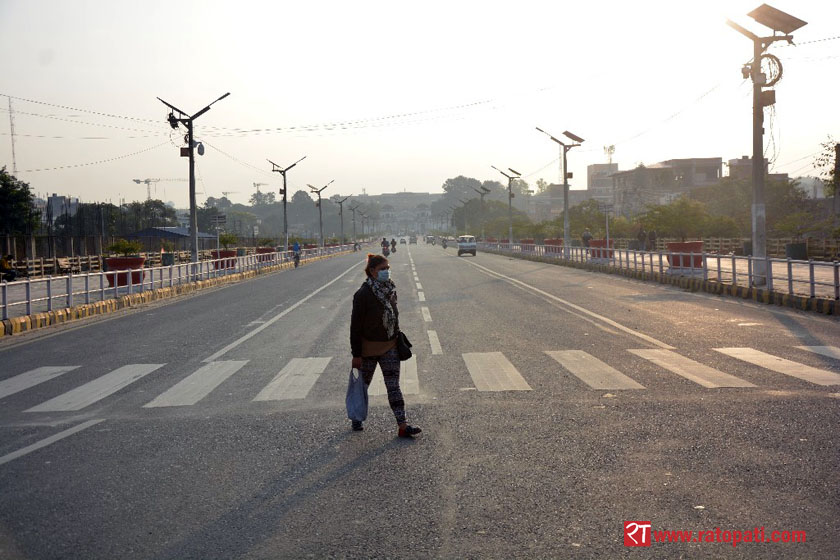 बन्दमा यस्तो देखियो काठमाडौँको सडक (तस्बिरहरू)