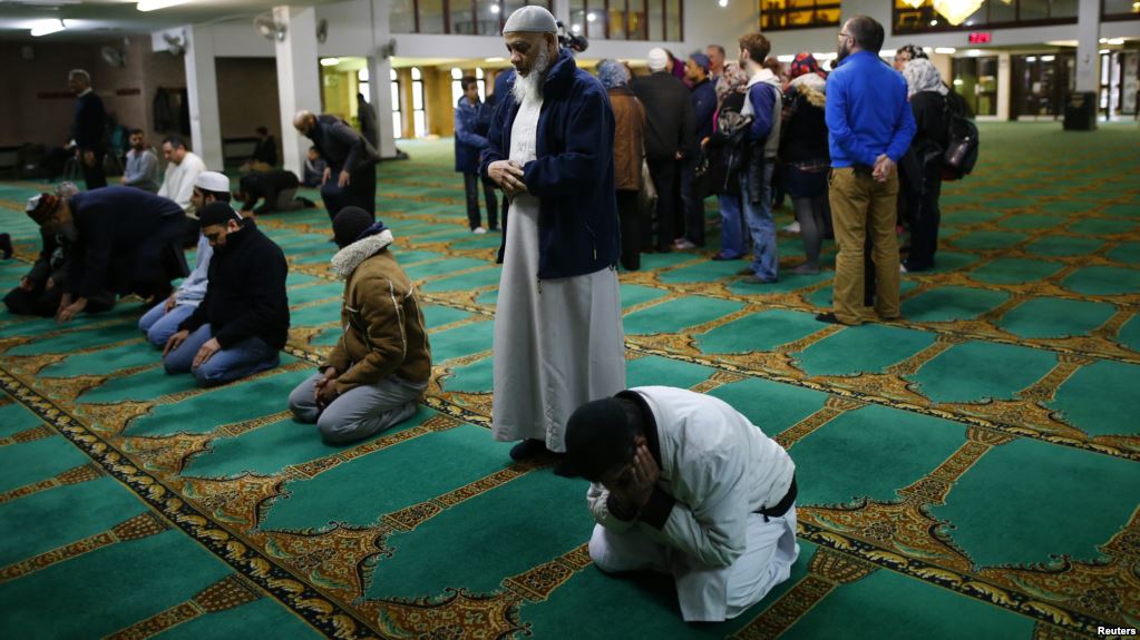ब्रिटेनका पाँच मस्जिदमा हिंस्रक हमला