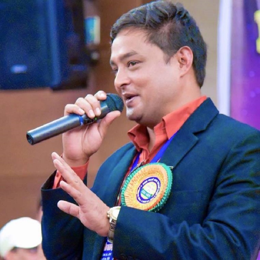 गायक बिष्णु खत्री माओवादी केन्द्र गलकोटको नगर कमिटी उपाध्यक्ष