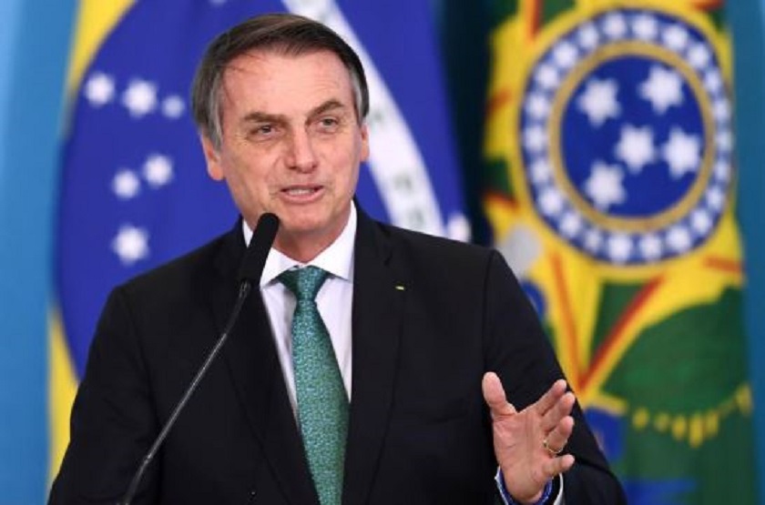 Bolsonaro cancels government subscription to Brazil's main newspaper